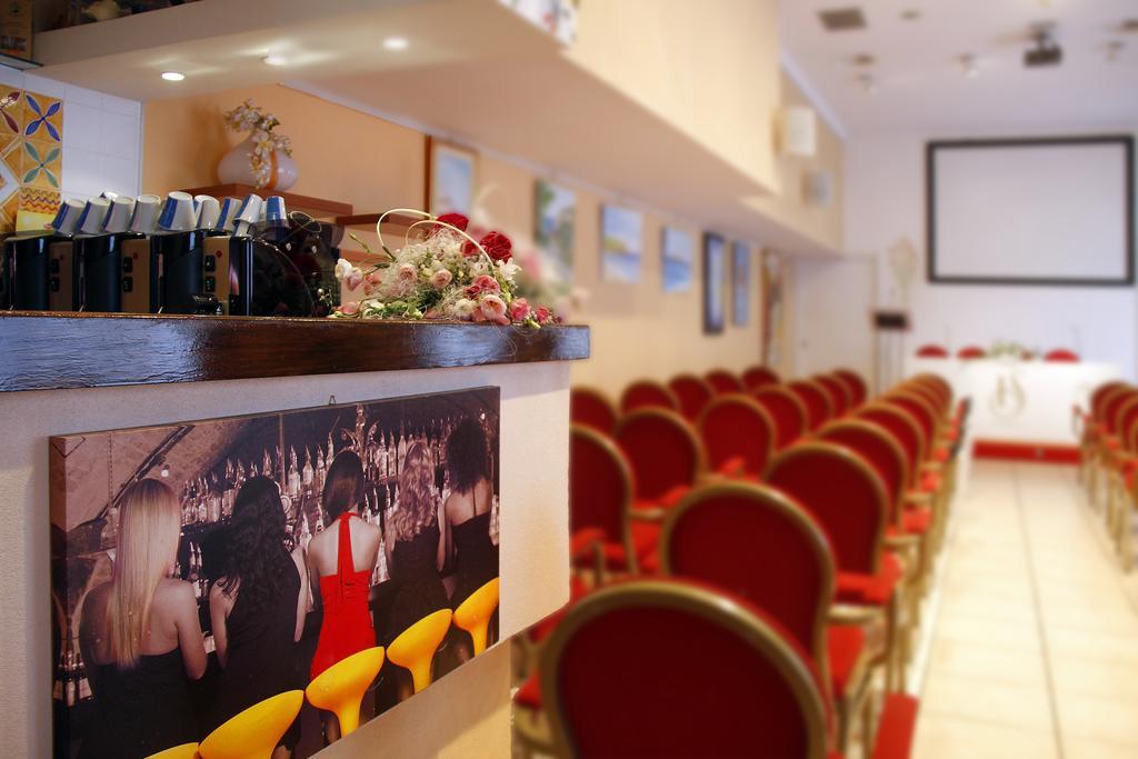 Hotel Serena Rieti Extérieur photo