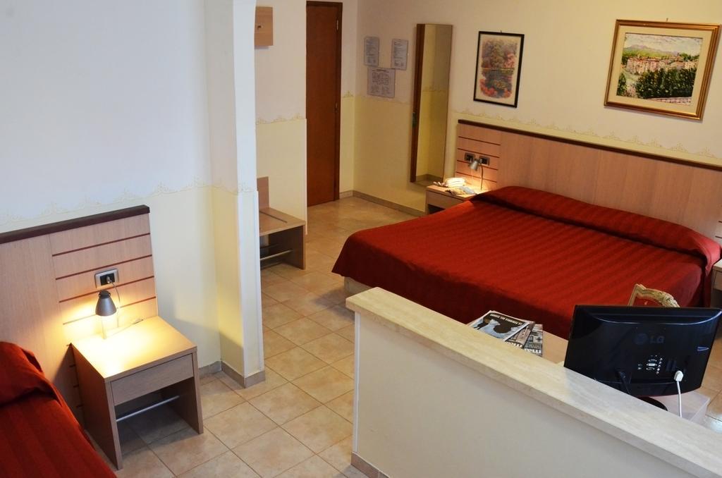 Hotel Serena Rieti Chambre photo