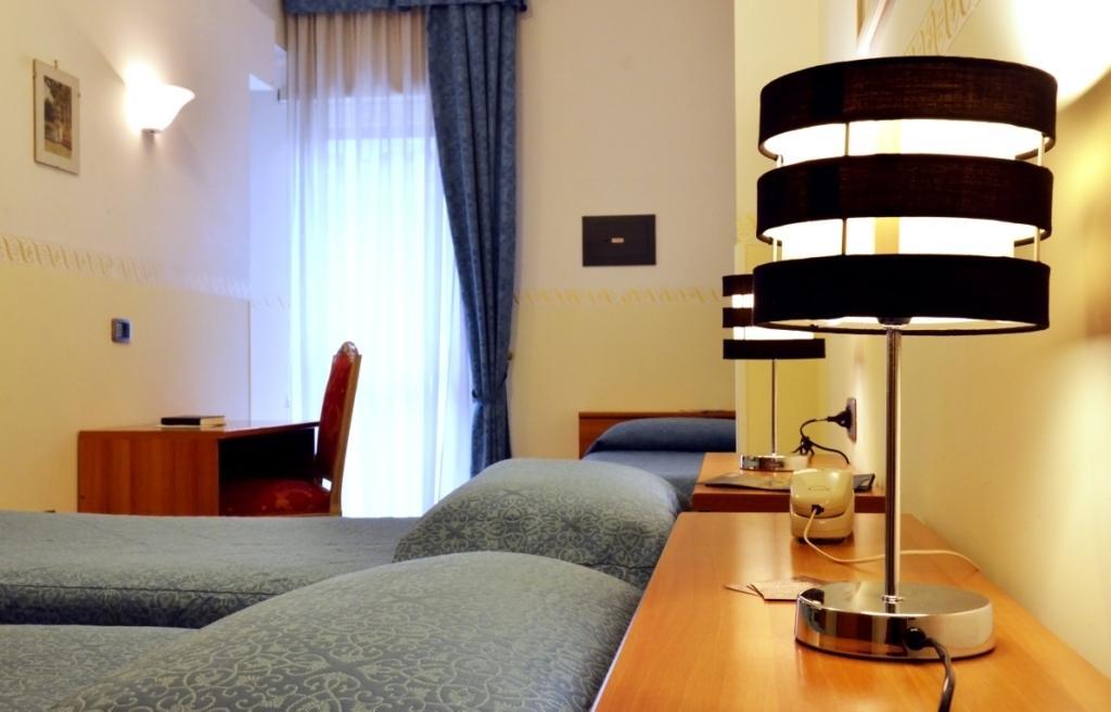 Hotel Serena Rieti Extérieur photo