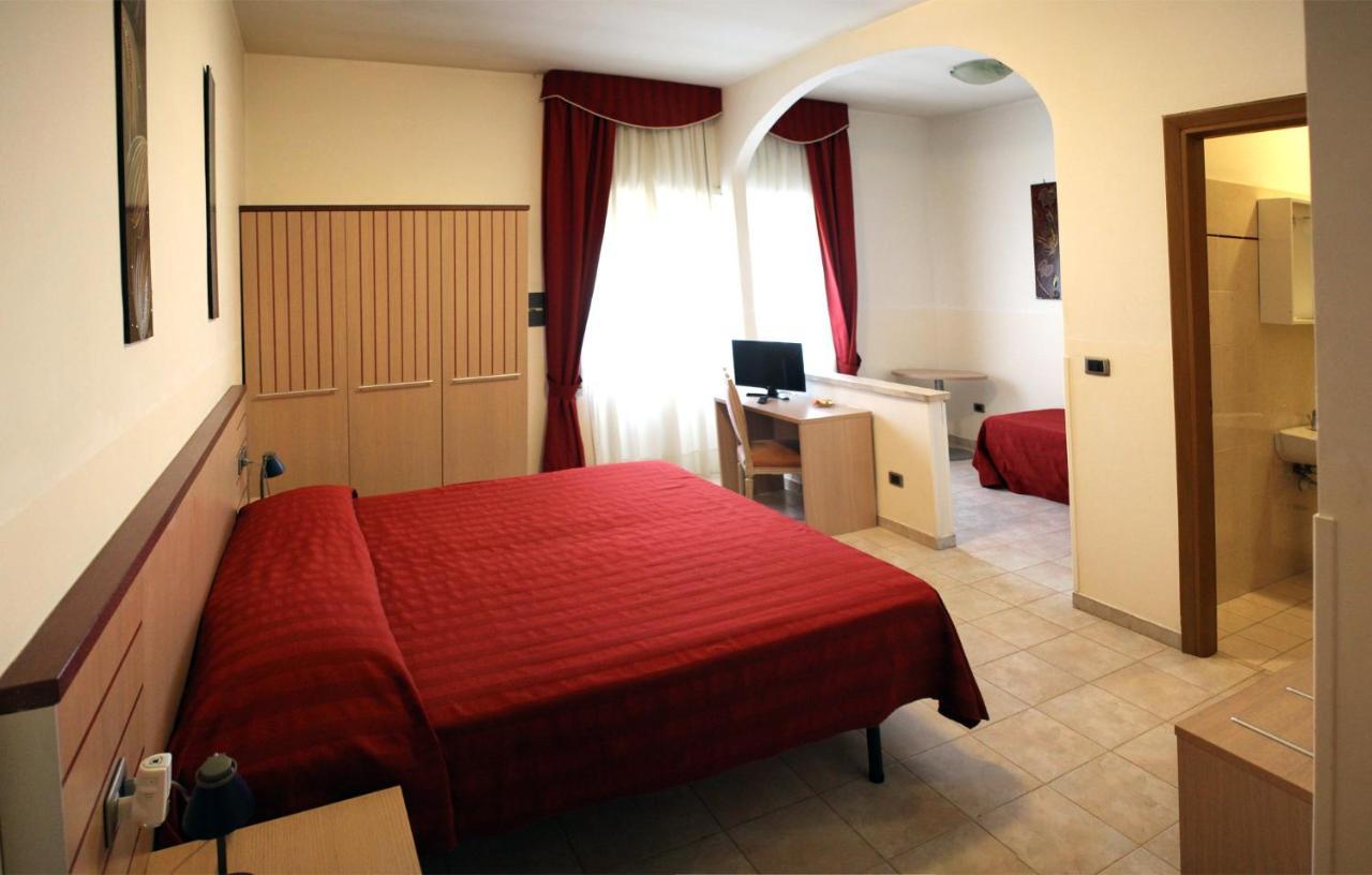 Hotel Serena Rieti Extérieur photo